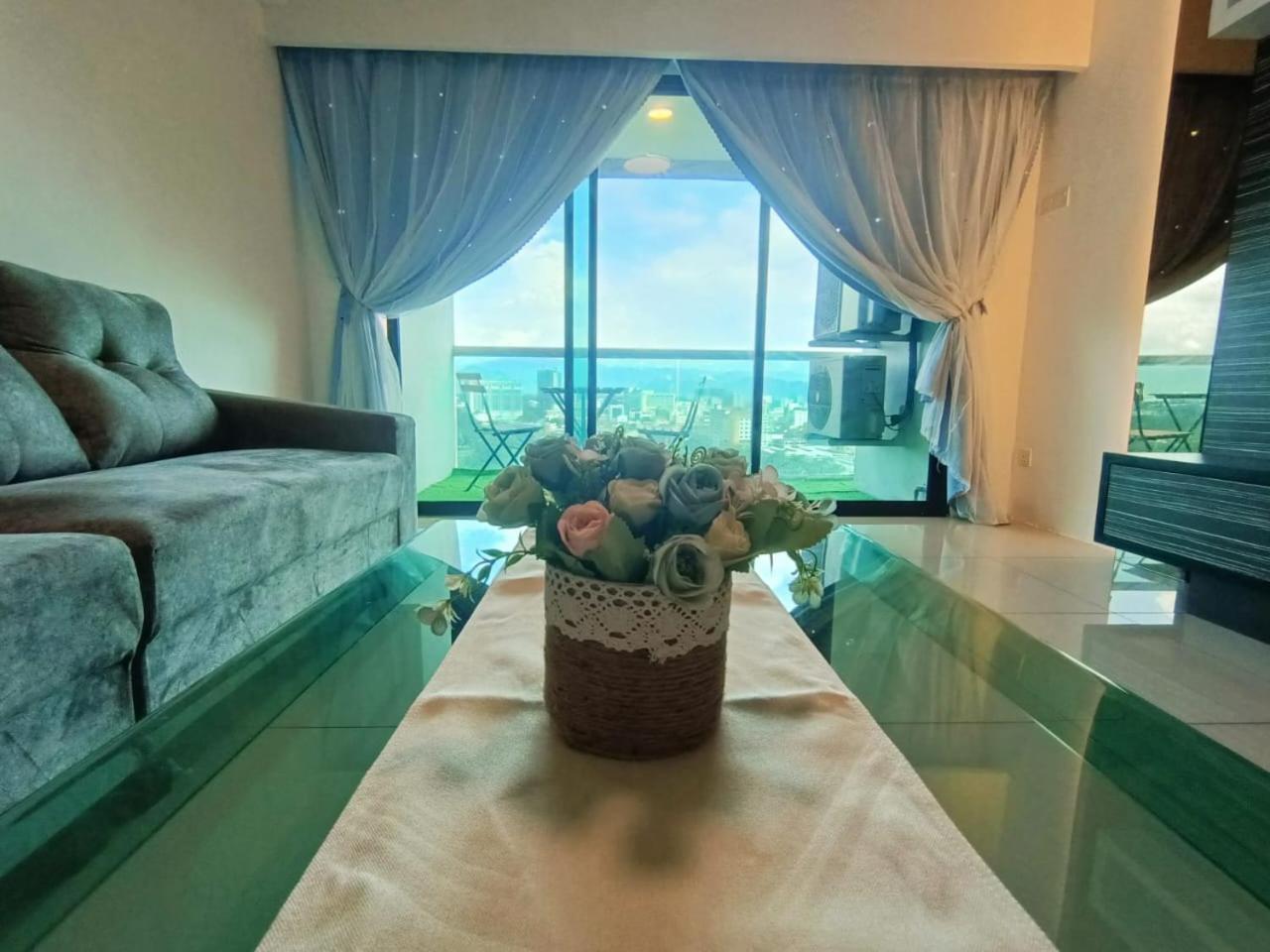 K. Riverfront Apartment Ипох Экстерьер фото